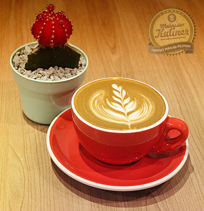Hot Cafe Latte Rp 18.000 - Mycoffee