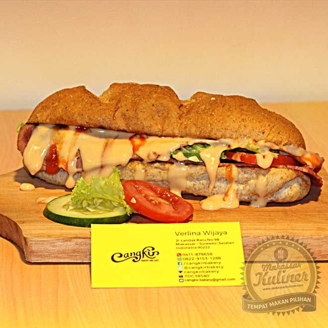 Produk baru dari Cangkir Bakery & Cafe yaitu Baguette Sandwich