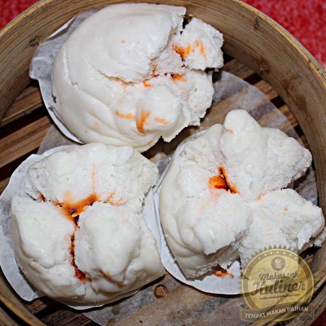 Bakpao ayam (ayam dadu) - Dimsum Mbledos