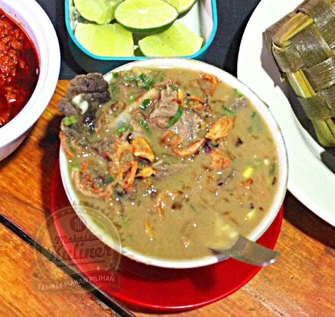 Sajian Super Coto dibandrol seharga Rp 20.000,-