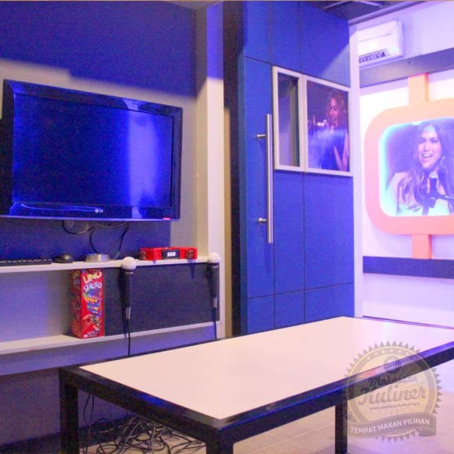 Republik Kongkow tempat asik dengan 14 karaoke rooms